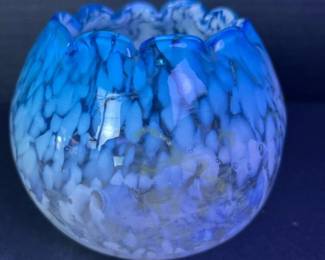 191 smallhandblownartglassbowlbluewhi