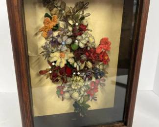 272 victorianwrappedwirefloralarrangemen