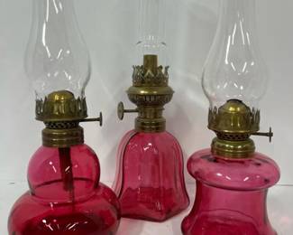 258 cranberryglassminiatureboudoiroilla