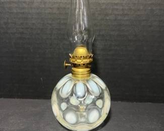 240 dotopalescentglassminiatureoillamp