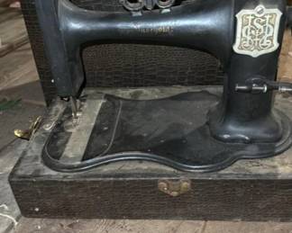 344 householdsewingmachinecoantiquesewi
