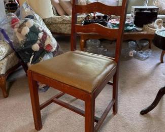 079 vintageladderbackchair