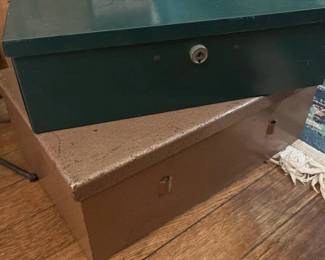 362 pairofmetallockboxes