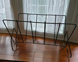 018 midcenturymodernstylewiremetalmaga