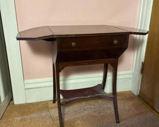 230 vintagefergusondropleafwoodensewing