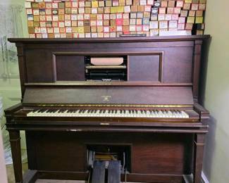 080 laffarguenewyorkplayerpianowithlar