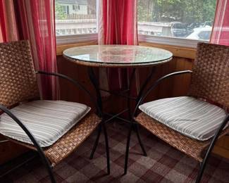 333 wickerstylepatioarmchairsandtable