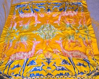 097 vintagestyleyellowsilkfringedshawl