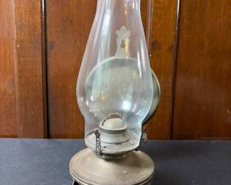 171 wallmountmetalandglassoillamp