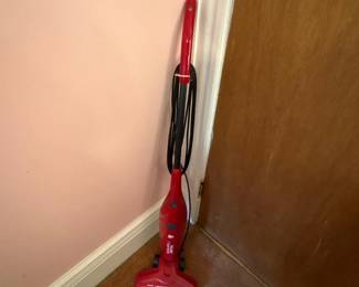 140 dirtdevilsimplistikredstickvacuum