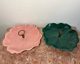 011 pairofceramicleafmotifservingtrays