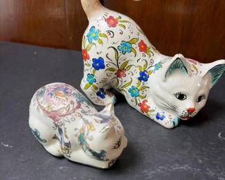 185 twodecorativefloralceramiccatfiguri