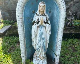 349 marygrottostatueshrine