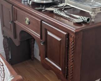 Sideboard