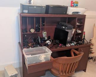 Desk with Hutch