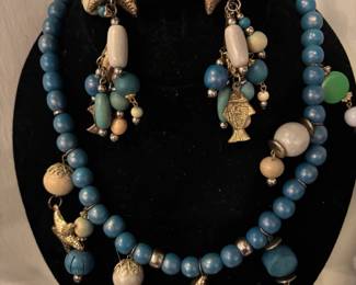 VINTAGE SEASHELL NECKLACE WITH EARRINGS