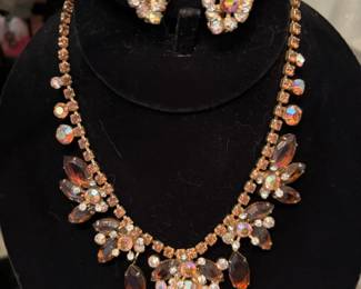 VINTAGE RHINESTONE NECKLACE SET