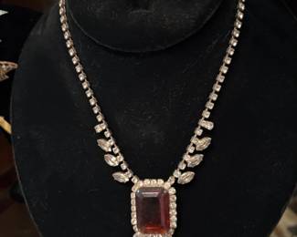 VINTAGE RHINESTONE NECKLACE WITH EARRINGS