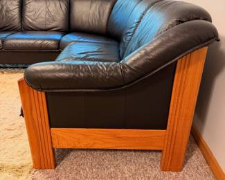 Very nice small scale leather Ekornes 3-piece sectional sofa in excellent vintage condition