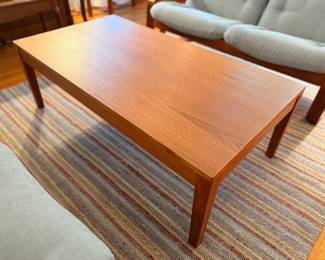 Ca. 1970’s Møbelfabrikken Toften Danish teak coffee table in excellent vintage condition