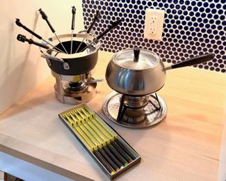 Calphalon Professional hard anodized fondu set, vintage stainless steel fondu with stand and vintage fondu pics