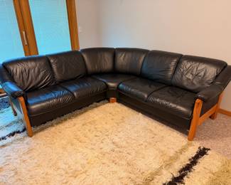 Very nice small scale leather Ekornes 3-piece sectional sofa in excellent vintage condition