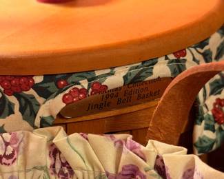 Nice selection of Longaberger baskets 