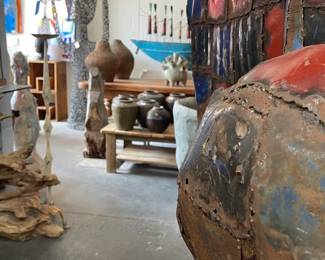 showroom artisan decor