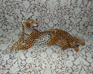 Ronzan Porcelain Leopard W/ Cub