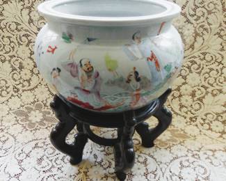 Chinese Hand Painted Fish Bowl/Jardiniere