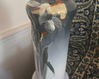 Signed Weller lamp base