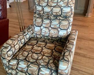 Almost new Lazy boy rocker recliner