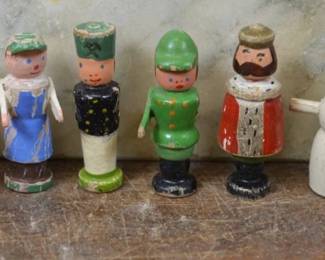 WHW Erzgebirge Folk Art Tokens, 1942–1943 (8)