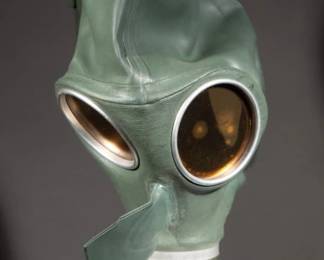 WWII German Luftschutz VM40 Gas Mask Set