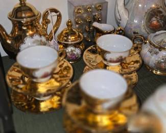 Bavarian 24k gold 17 pc tea set