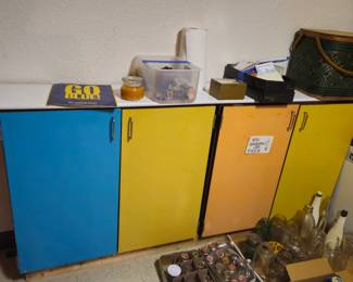 4 piece mod cabinets $20 for all