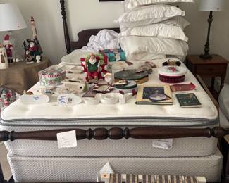 Lot and lots of picture frames
