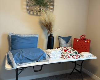 Linens & Bags