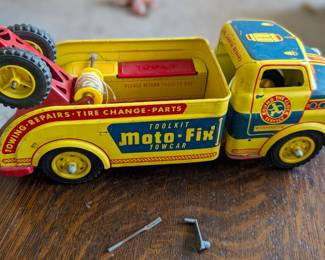 Moto-Fix Towcar toy truck