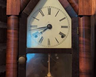 Mantle clock