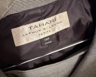 Tahari