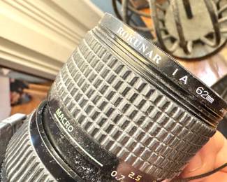 Macro Zoom Lens with Rokunar 62mm Filter