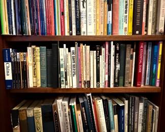 Large Assortment of Chicago History Architecture & Art Books