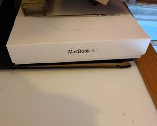 MacBook Air Box