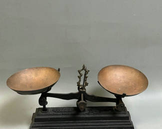 Lot 44: Antique 1800s French Force Kilo Cast Iron Scale
