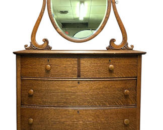 Lot 36: Antique Tilt Top Tiger Oak Dresser