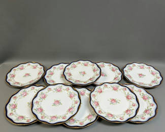 Lot 4: Theodore Haviland Limoges France Dinner Plates