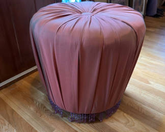 Lot 141: Tufted Ottoman