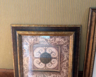 Lot 105: Wall Art / Decor