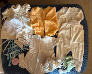 Lot 127: Baby Items